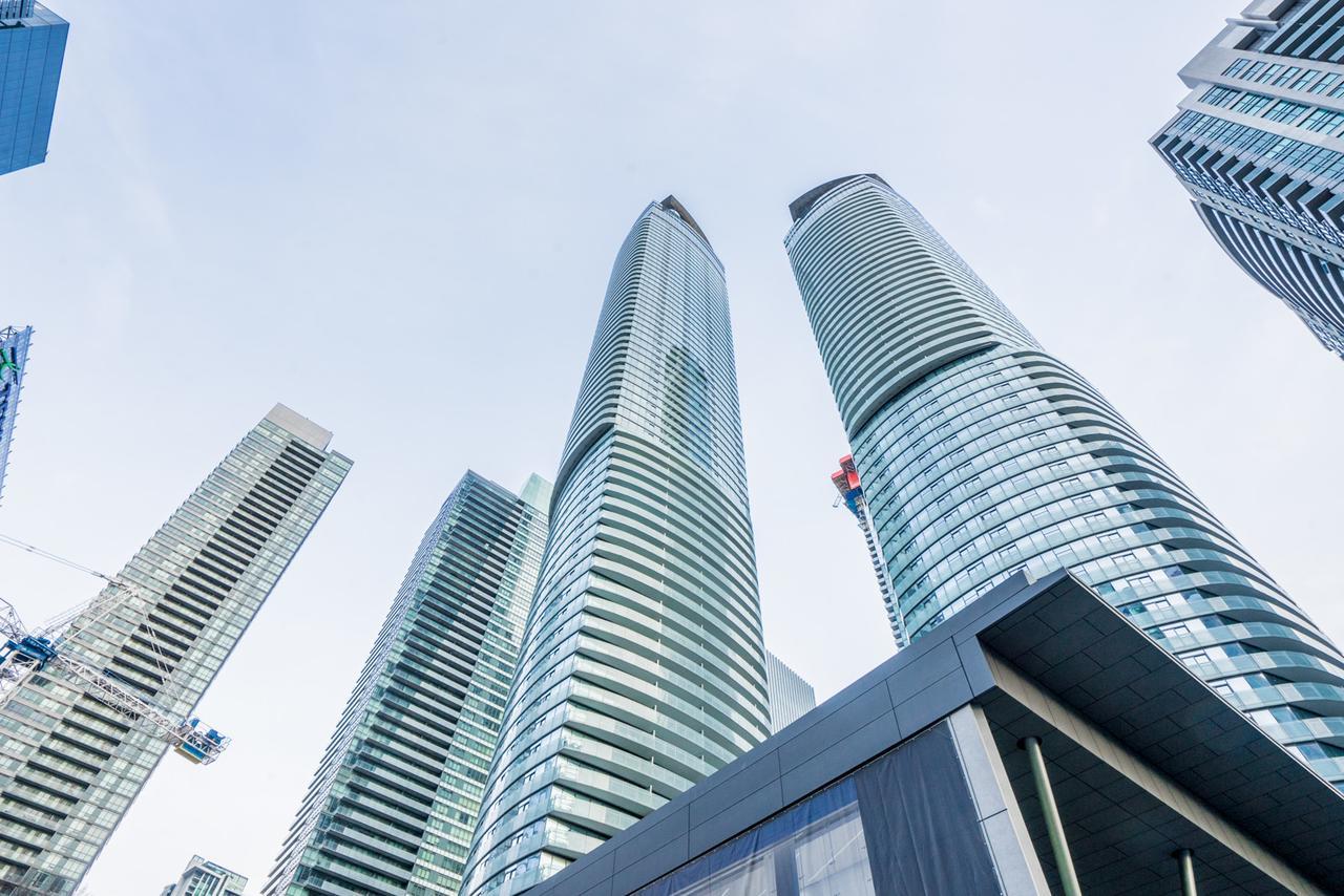 Aaira Suites تورونتو المظهر الخارجي الصورة