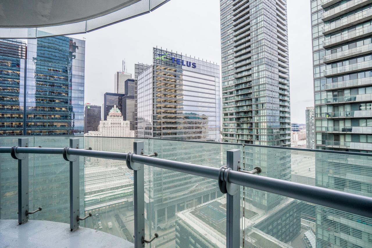 Aaira Suites تورونتو المظهر الخارجي الصورة
